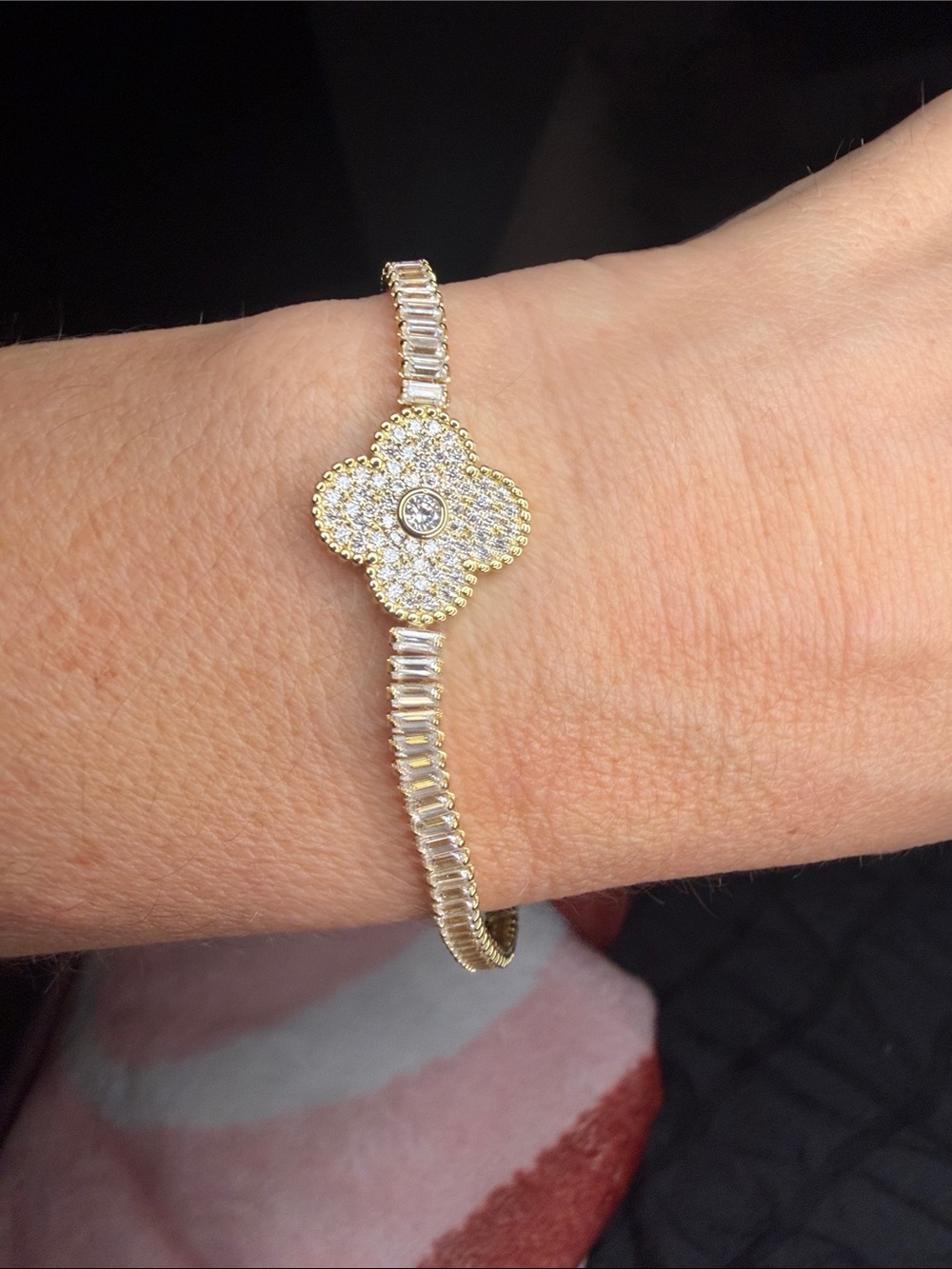 Elegant 0.90 CTW VVS D Color Moissanite Clover Tennis Bracelet 7.25” - Picture 2 of 10